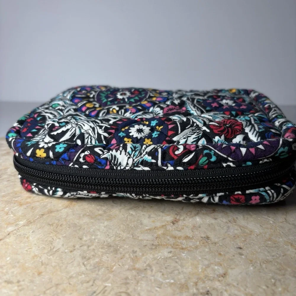 Vera Bradley Zip Around Jewelry Folio Stained Glass Medallion EUC VB‎ - Picture 3 of 10